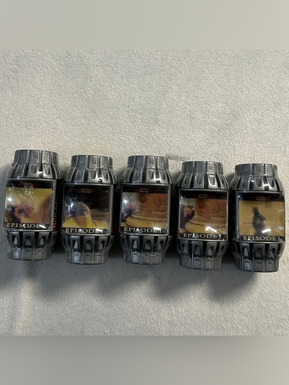 STAR WARS '99 episode 1 5pc collectible wonka candy film action containers